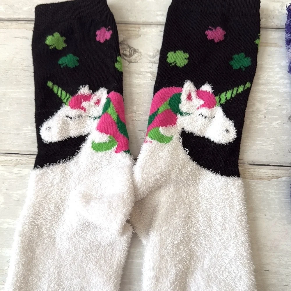 Women’s Fuzzy Winter Socks Bundle Lot Set of 4 Candy Cane Stripes Unicorn Print